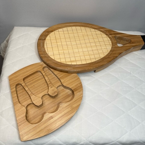 Pinic Plus Tennis Racquet Bamboo Cheese Board With Tools Set. - Picture 5 of 6